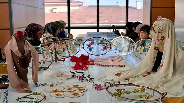 Elazığ Belediyesi 'Kadın El Emeği ve Kültürel Miras' kursları devam ediyor