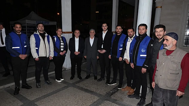 Elazığ Belediyesi'nden kandil simidi ikramı