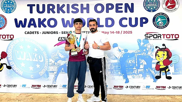 Elazığlı sporcular Avrupa Kick Boks Şampiyonası'nda Türkiye'yi temsil edecek