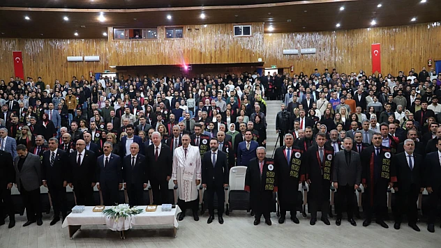 Fırat Üniversitesi 2025-2026 akademik yılı açılış töreni yapıldı