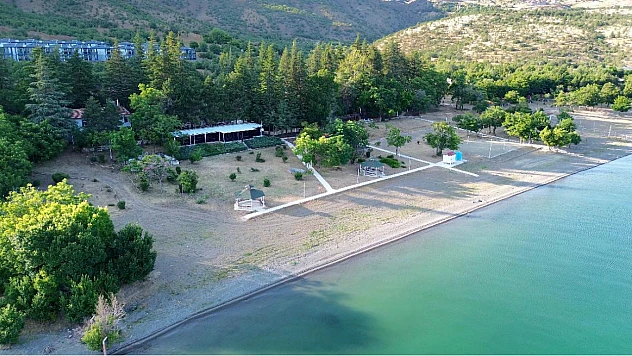 Fırat Üniversitesi Hazar Gölü kıyısındaki tesislerini yenileyerek hizmete açtı
