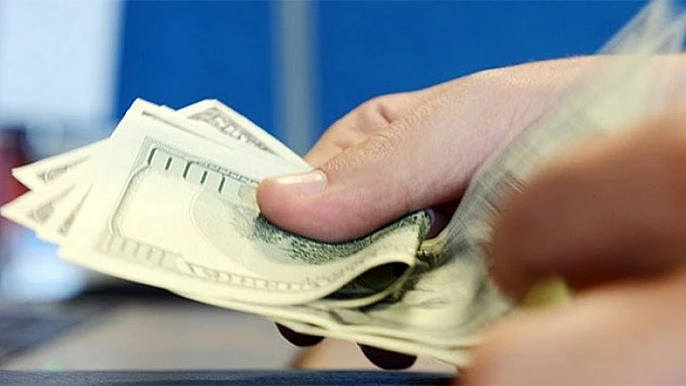Geçen ay ekonomide en fazla dolar konuşuldu