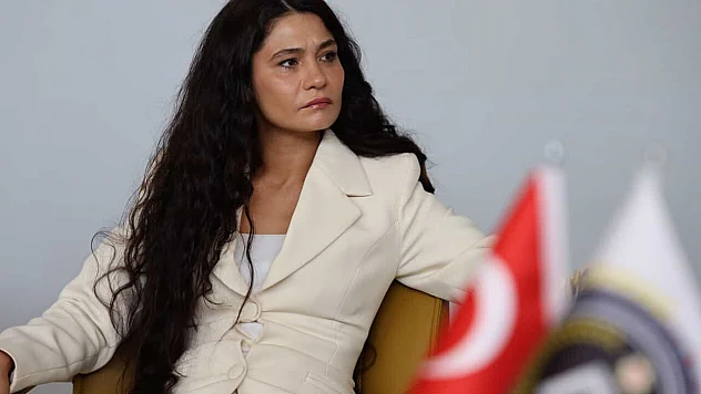 Gülnar Karagöl Manifest'e sert çıktı: Sanat değil, teşhir!