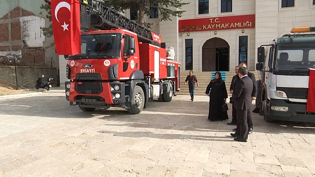 Hemşehrimiz Mardin Valisi Tuncay Akkoyun'dan Baskil'e 2 araç hibesi