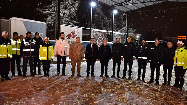 İl Protokolü görev başındaki personellerin yeni yılını kutladı