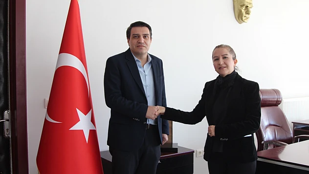 İletişim Fakültesi Dekanlığına Prof. Dr. Demirci atandı