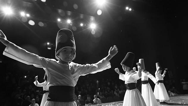 İsmetpaşa İlkokulu'ndan anlamlı defile