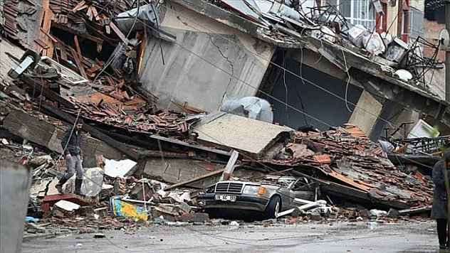 Kandilli verilerine göre deprem bölgesinde şimdiye kadar toplam 772 artçı deprem meydana geldi