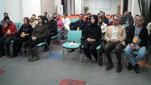 Öğretmen Akademileri eğitimleri sürüyor