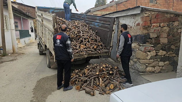 Osmanoğlu Yardımlaşma Derneği'nden ihtiyaç sahibi ailelere destek