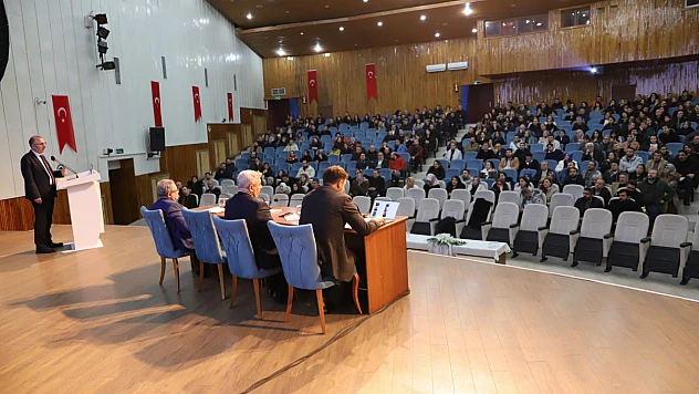 Rektör Prof. Dr. Göktaş, akademik personelle bir araya geldi