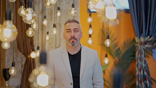 Sanatçı Çetinkaya'dan duygusal potpori