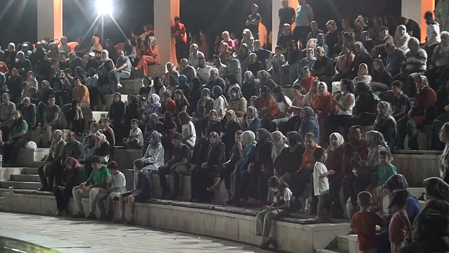 Sanatçı Oktay Gürtürk Elazığ'da sevenleriyle buluştu