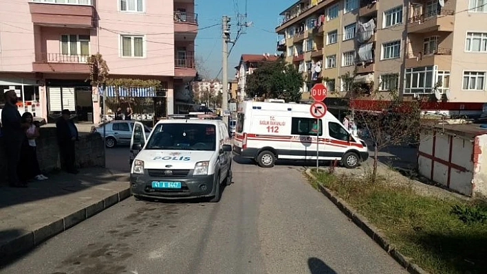 3 gündür evinin ışıkları sönmeyen adam ölü bulundu