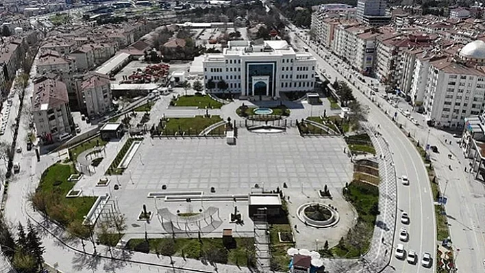 2022 yılında Elazığ'ın nüfusu kaç oldu? 