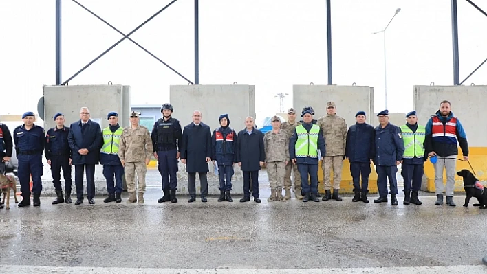 Aktaş, Emniyet ve Jandarma ekipleri ile bir araya geldi