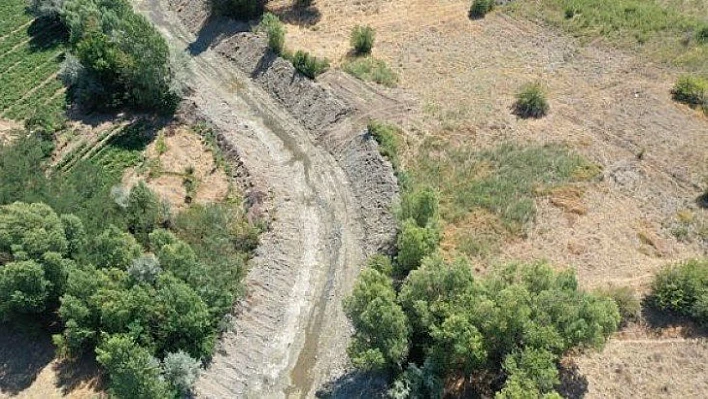 Altınuşağı köy deresi ıslah edildi