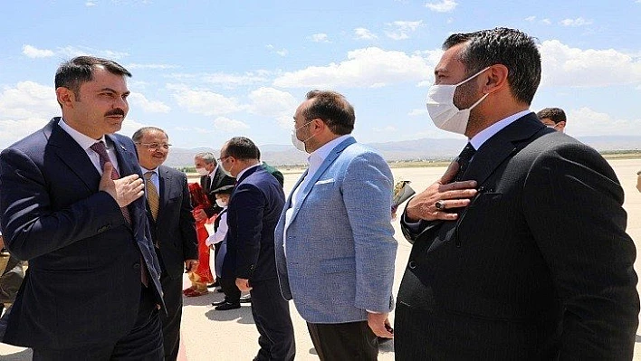 Bakan Kurum Elazığ'a Geldi