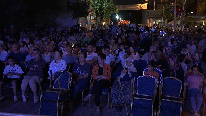 Baskil Kayısı ve Kültür Festivali başladı