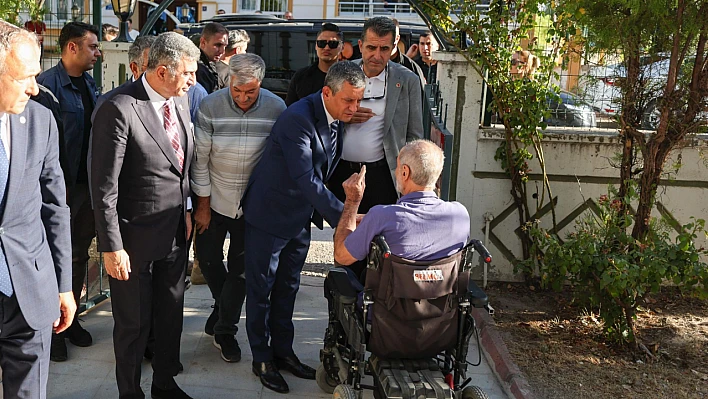CHP Genel Başkanı Özel'den şehit ailesine ziyaret