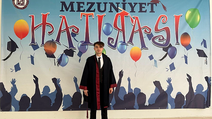 Editörümüz Muhammed Fatih Akarsu'dan büyük başarı