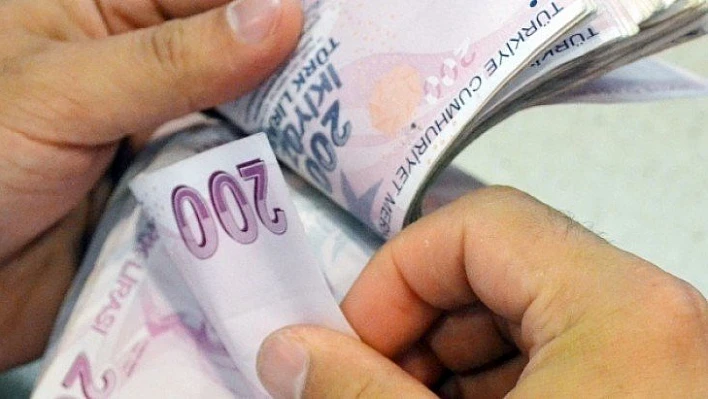 Ekonomi ikinci çeyrekte yüzde 9,9 daraldı