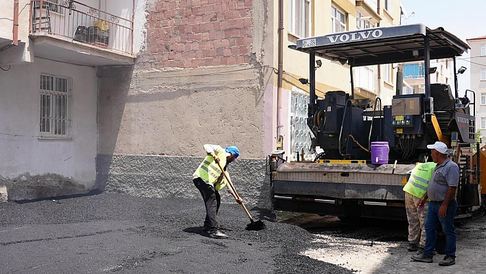 Elazığ adeta şantiye alanına döndü yol yenileme seferberliği sürüyor