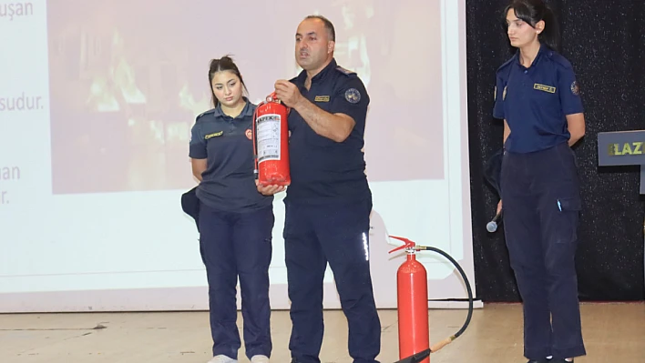 Elazığ Belediyesi'nden muhtarlara ilk yardım seti ve yangın söndürme tüpü