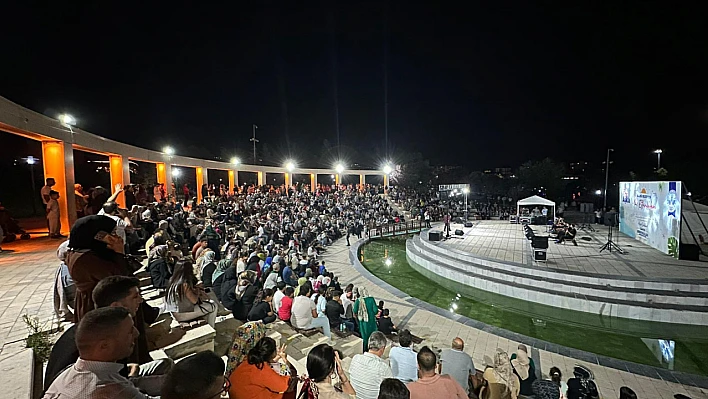 Elazığ Belediyesi yaz konserleri sürüyor