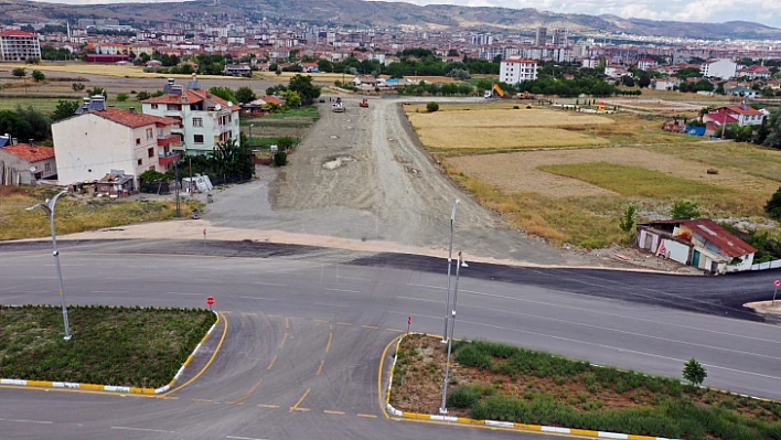 Elazığ Belediyesi Yeni Bağlantı Yolları Açmaya Devam Ediyor