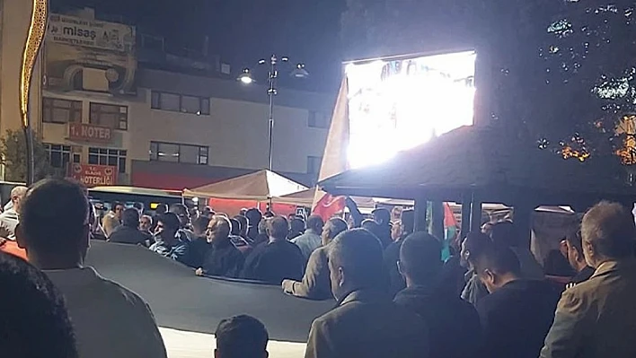 Elazığ'da binlerce kişi meydanda tek yürek oldu!