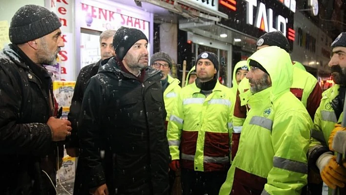 Elazığ'da karla mücadele