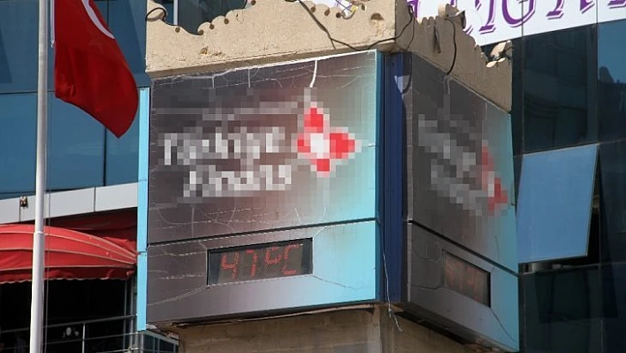 Elazığ'da termometreler 47 dereceyi gösterdi