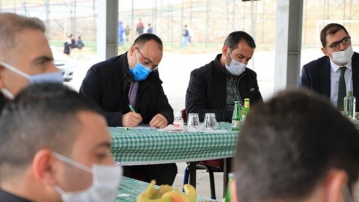 Elazığ'da Vali Erkaya Yırık'ın başlattığı halk buluşmaları sürüyor