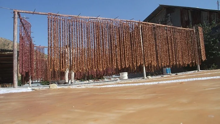 Elazığ'ın vazgeçilmez tescilli lezzeti 'orcik' için mesai başladı