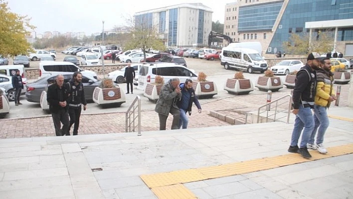 Silah ticareti operasyonu: 12 gözaltı