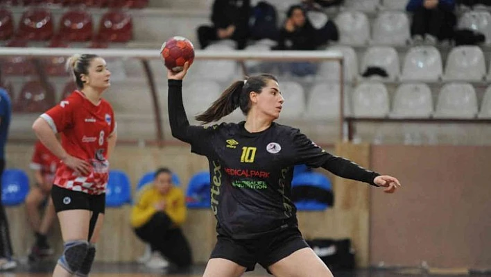 Elazığ SYSK, Antalya'da 1 puanla başladı