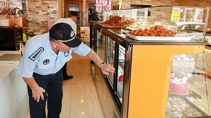 Elazığ'da gıda imalatı ve satışı yapan işyerleri denetlendi