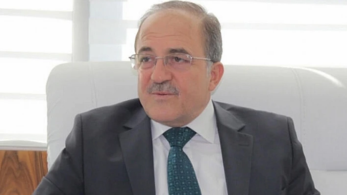 Elazığlı bakan yardımcısı emekliye ayrıldı