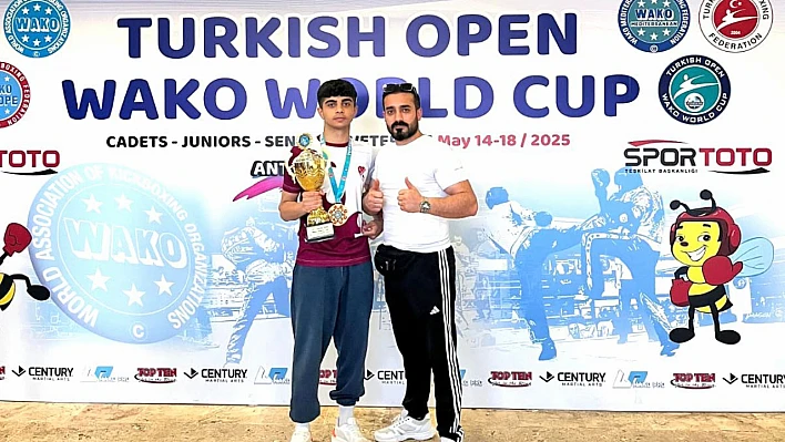 Elazığlı sporcular Avrupa Kick Boks Şampiyonası'nda Türkiye'yi temsil edecek