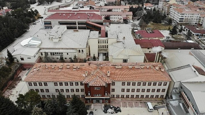 Eski hastane depremzedelere ev oldu