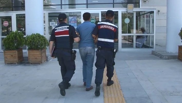 FETÖ'den hapis cezası alan şüpheli yakalanıp tutuklandı