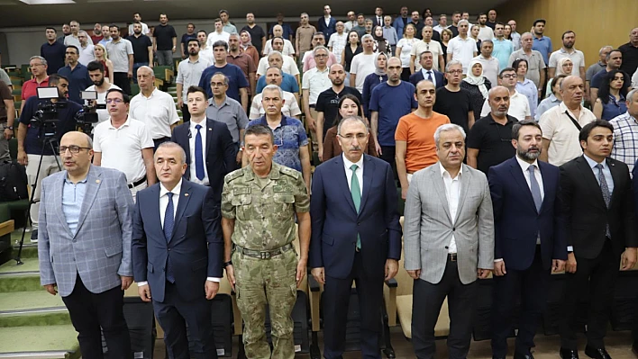 Fırat Üniversitesinde '15 Temmuz ve Fetö İhaneti' konulu konferans düzenlendi