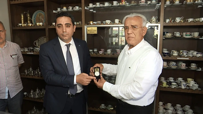 FKA Genel Sekreteri Budancamanak'tan, Kahve Fincanı Müzesine ziyaret