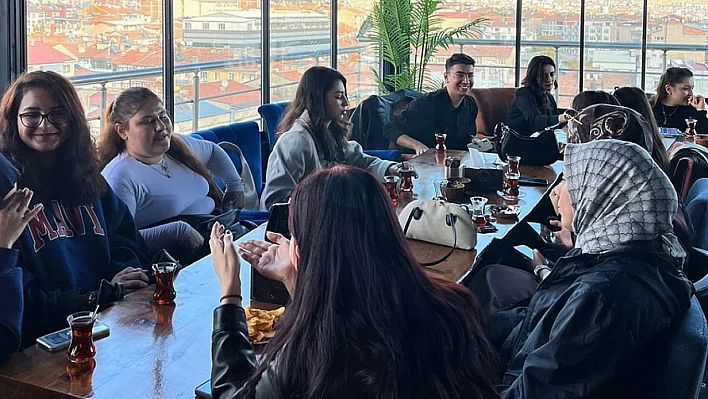 FÜ Edebiyat Topluluğu, şiir ve edebiyat üzerine bir araya geldi