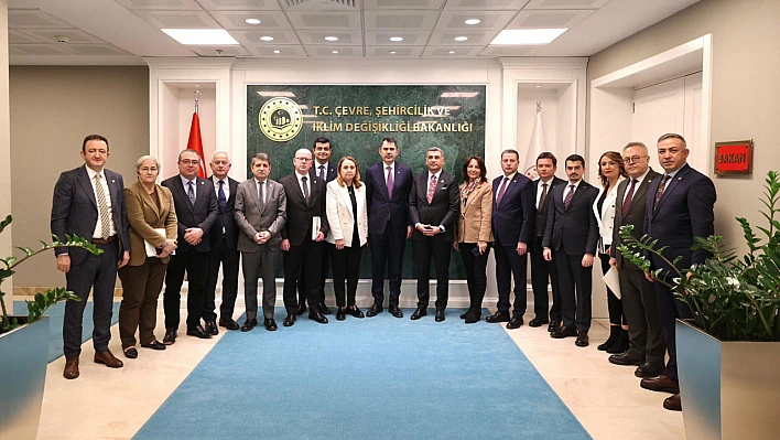 Gürsel Erol ve CHP Heyeti Bakan Kurum ile bir araya geldi