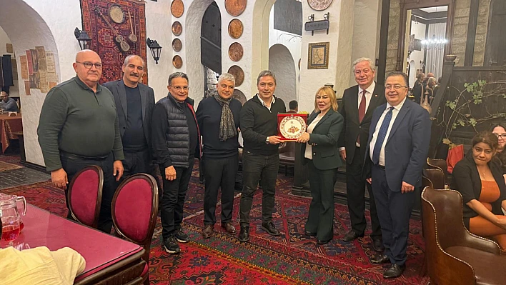 Harput Senfonisi'nin gerçekleşmesinde emeği geçenlere plaket verildi