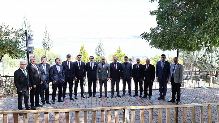 İlçe milli eğitim müdürleri toplantısı Sivrice'de yapıldı