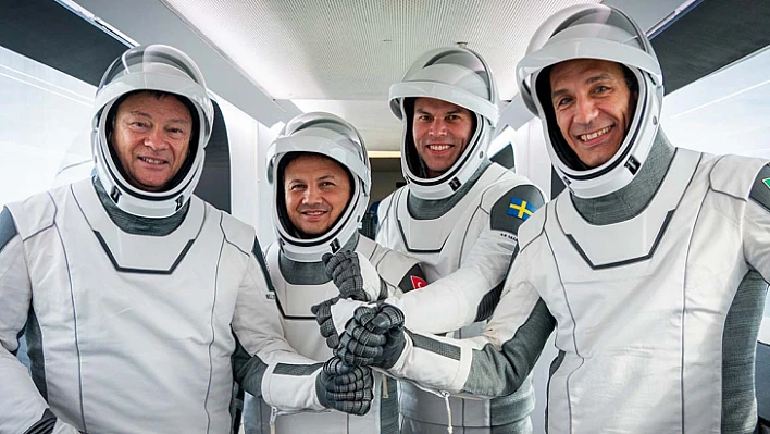 İlk Türk astronot Gezeravcı'nın uzaydaki ilk sözü ne oldu?