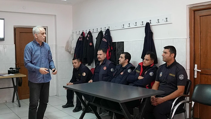 İtfaiye personeline ilk yardım eğitimi